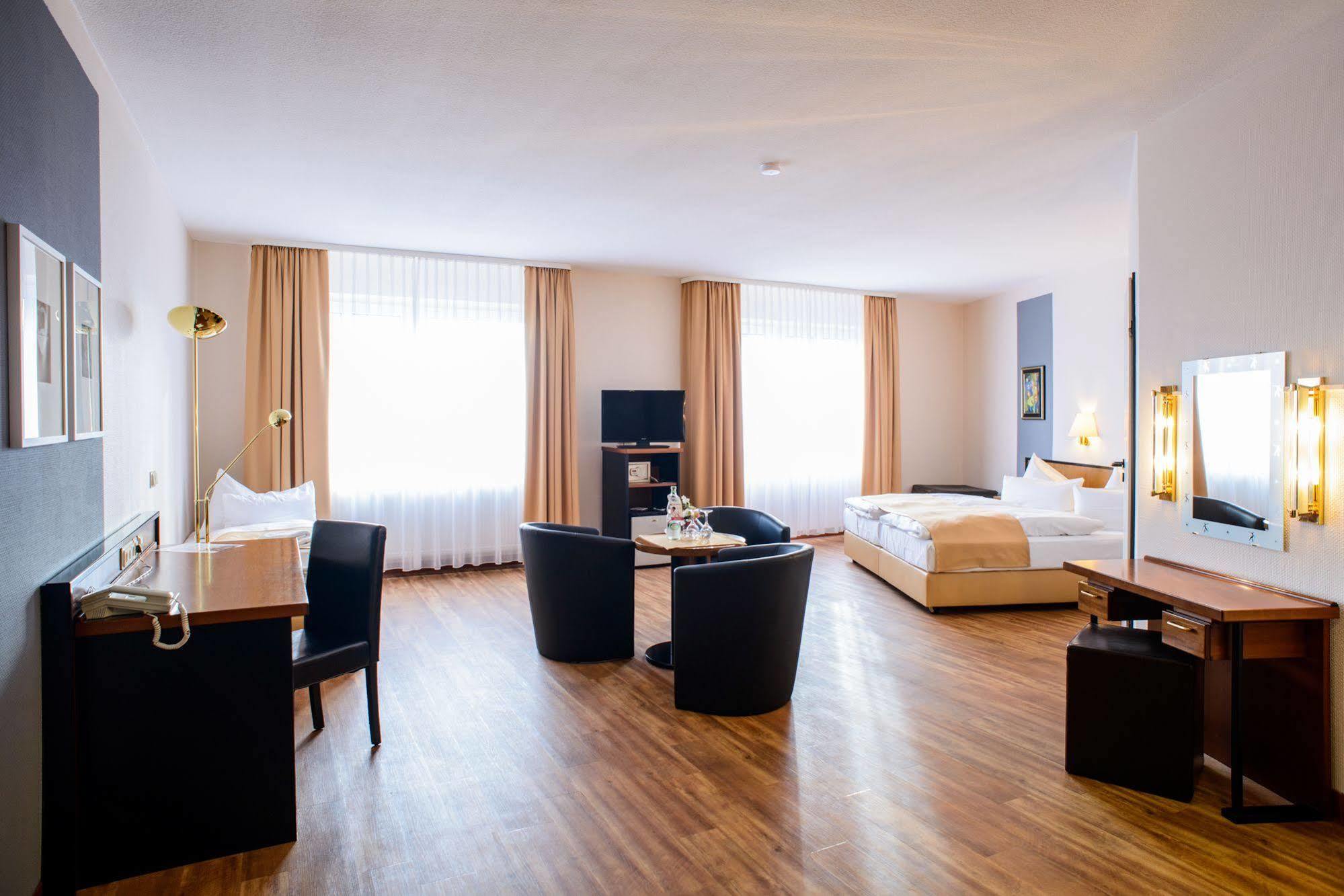 City Hotel Aschersleben Exterior photo